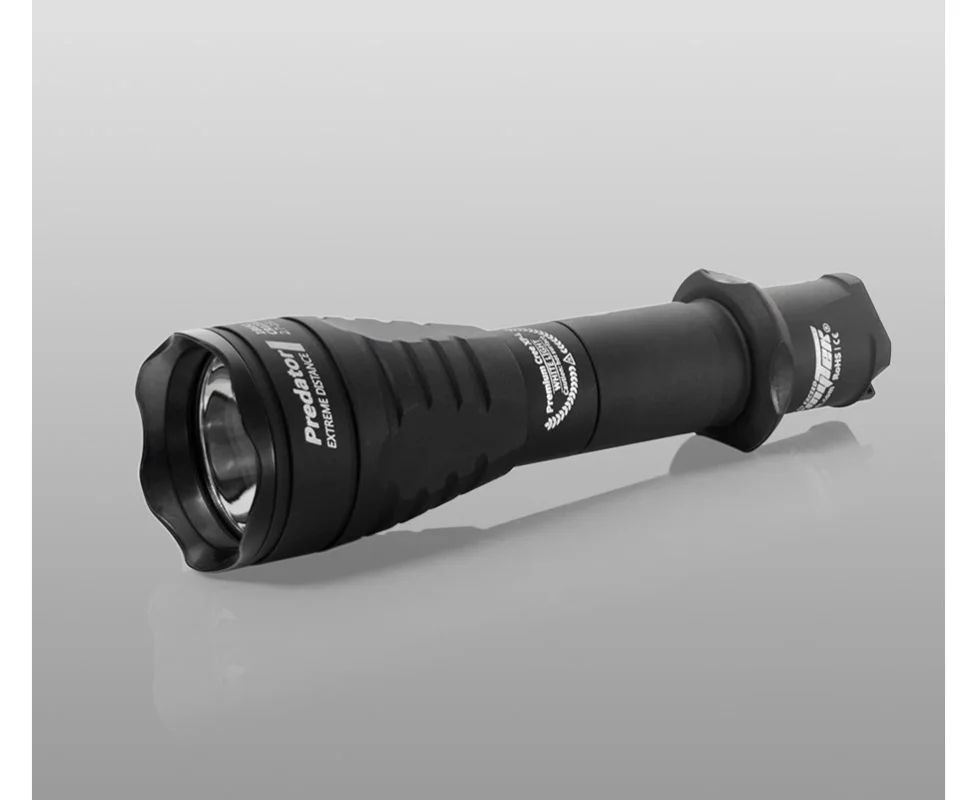 Cena promocyjna Latarka taktyczna ARMYTEK PREDATOR - white
