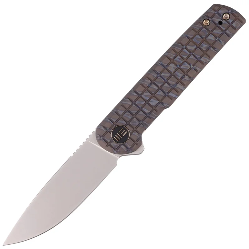 Ostatnie sztuki WE Knife Charith LE No 305/310 Frag Tiger Stripe Pattern Flamed Titanium, Silver Bead Blasted CPM 20CV (WE20056B-2)
