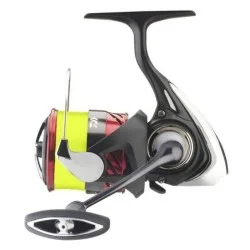 Do wyczerpania zapasów Kołowrotek Daiwa 23 Ninja LT 4000-C + plecionka J-Braid X4